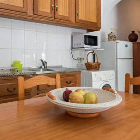 Studio R. Alves Redol Apartament
